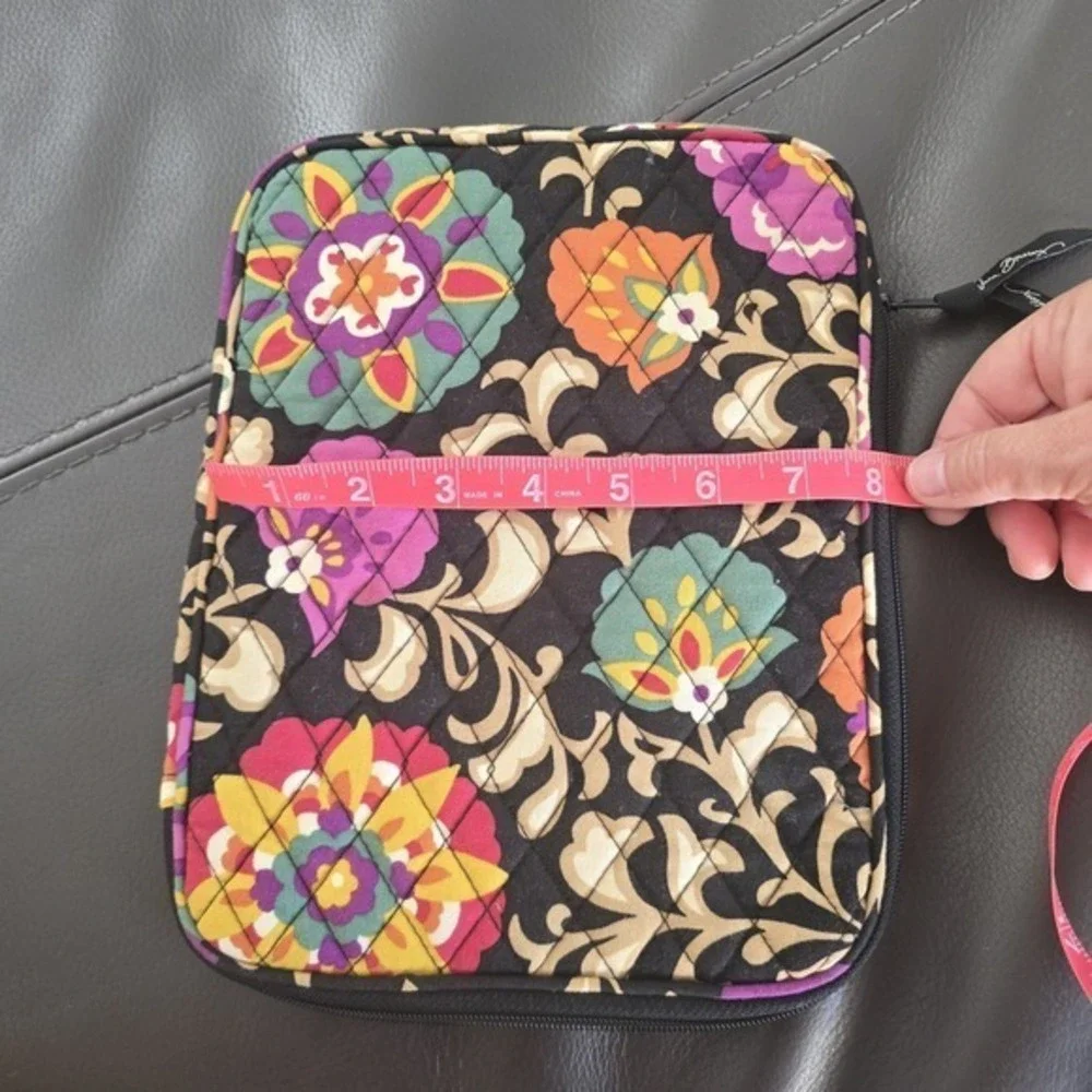 Vera Bradley‎ Quilted Zip Pouch Travel Cosmetic Organizer Floral